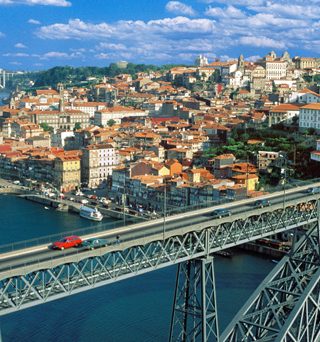 Porto creativa: Arte, Design e Brezza Atlantica – Viaggi 24 por Arianna Garavaglia