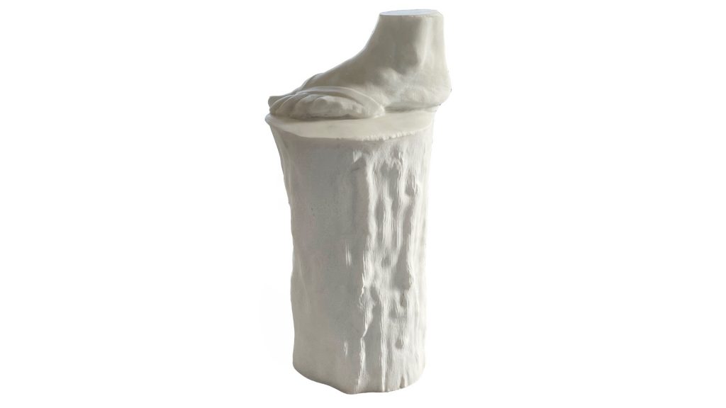 Manuel Rosa - Pé 1, 2025, Mármore branco, 70 x 25 x 33cm